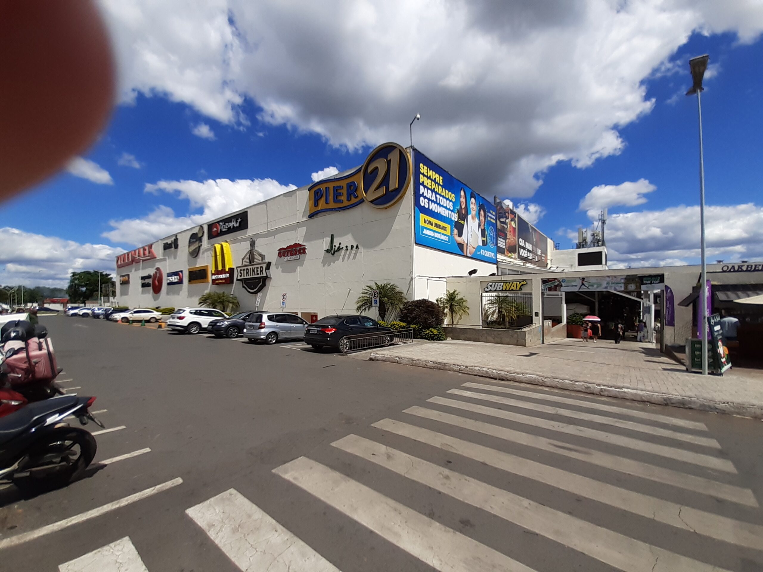 Shopping Pier 21 - Estacionamento Coberto, Setor de Clubes Esportivos Sul  Trecho 2 - Asa Sul, Brasília - DF, CEP 70200-002