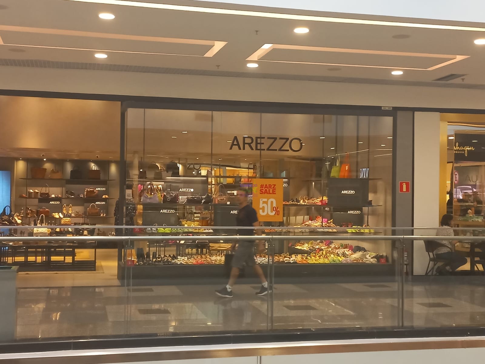 Arezzo Bras lia Shopping Com rcio Bras lia